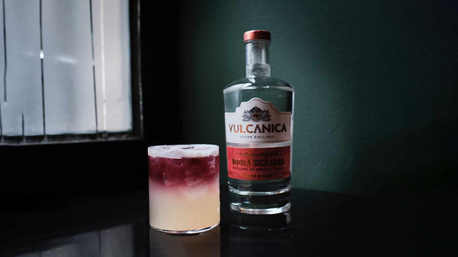  Branding Vulcanica Vodka